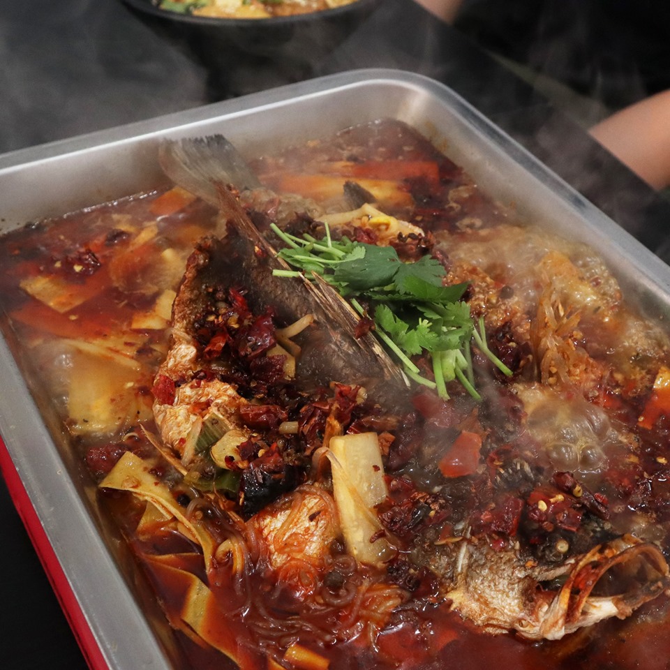 XLL Malahotpot Serves Salted Egg and Cheese Hot Pot! KL Foodie