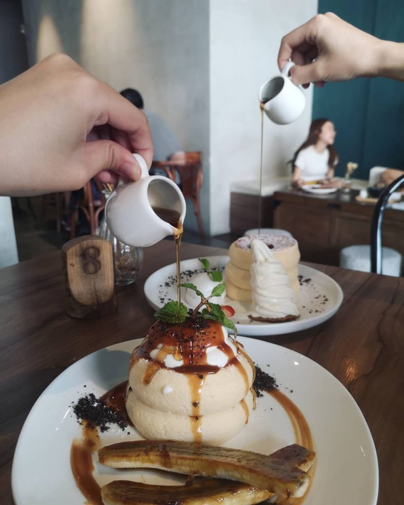 This Hidden Cafe In Puchong Has All Types Of Soufflé Pancakes & It's Perfect For TeaTime KL