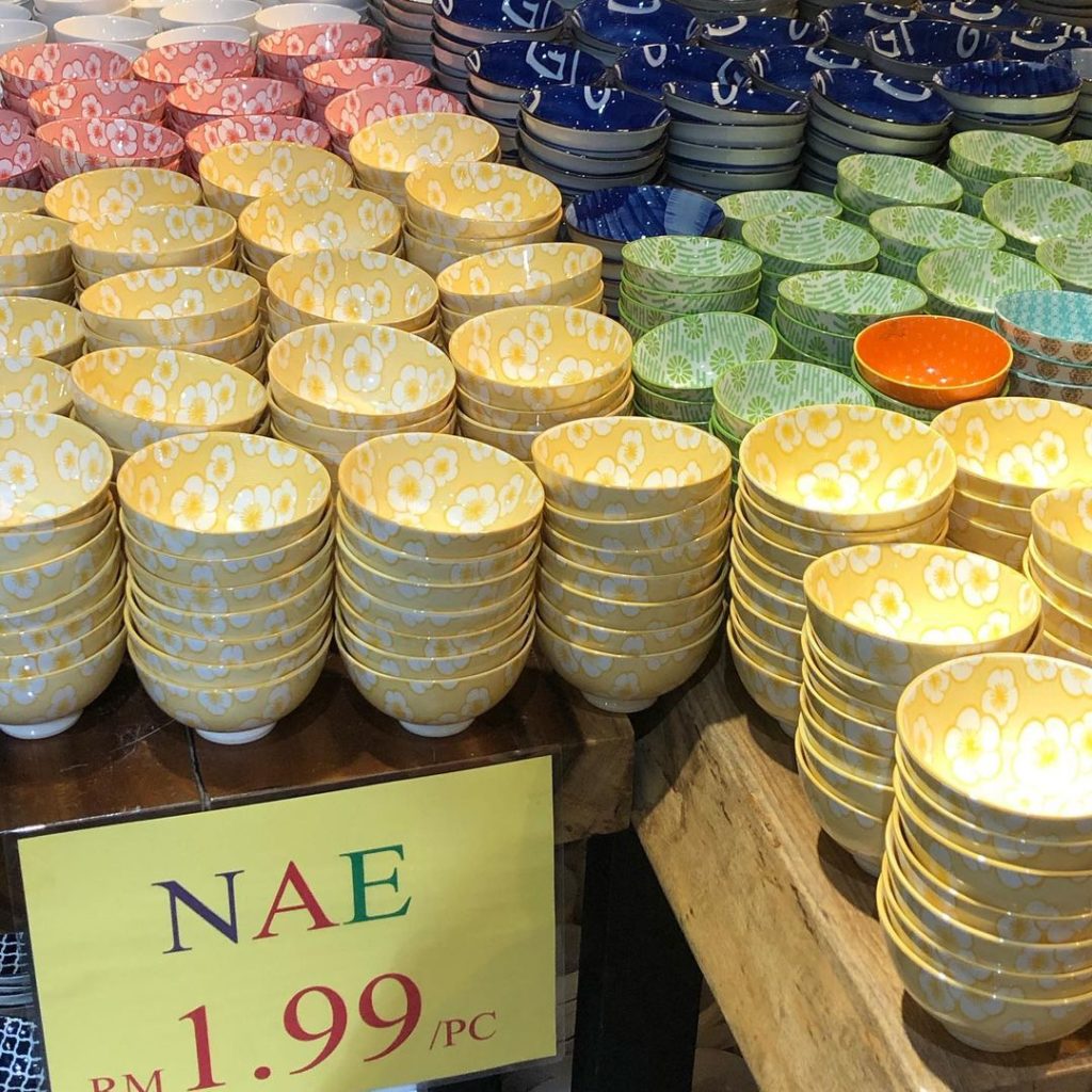 This Tableware Store Is Having Their YearEnd Sale For Beautiful Dining