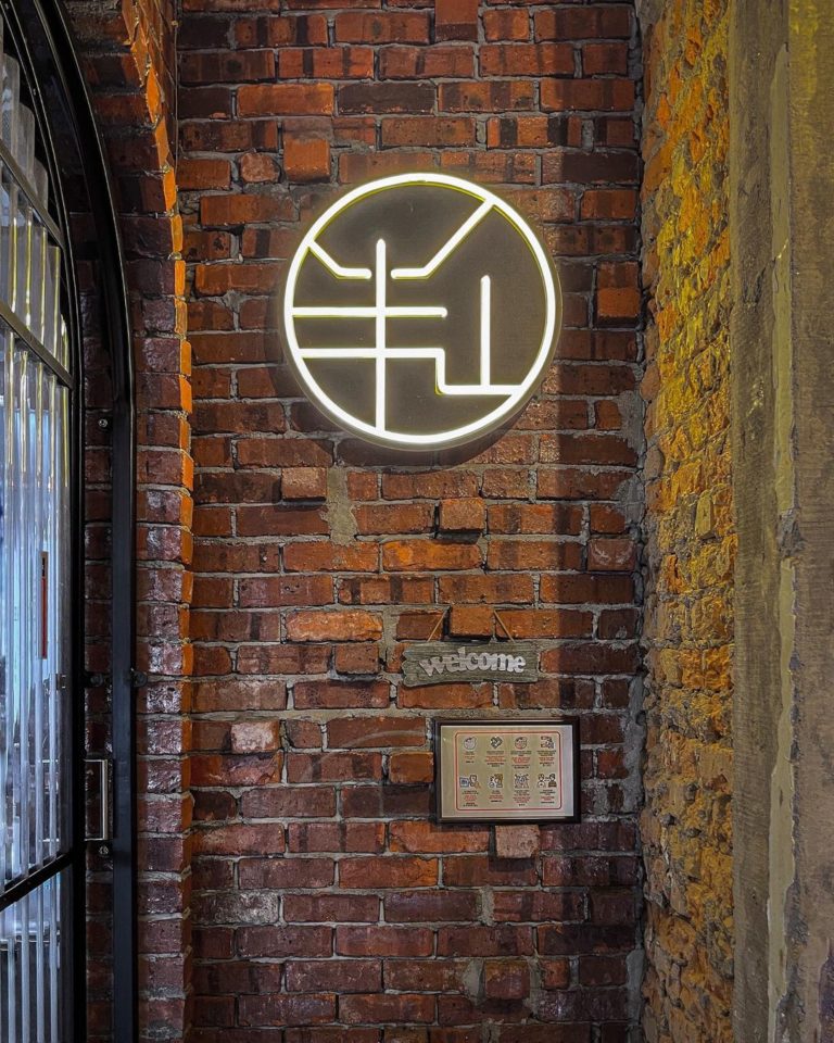 Pun Shan 半山 Cafe In Cheras Is Located On Top Of A Hill & It's The