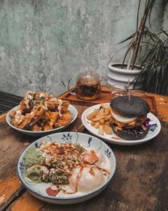 Cafes near Petaling Street