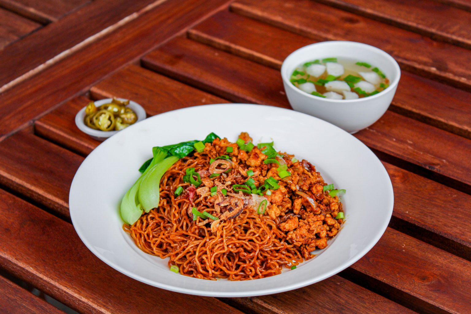 Shiok Kopitiam's Hot Dish Is Back On The Menu Along With NEW Mee Kolo