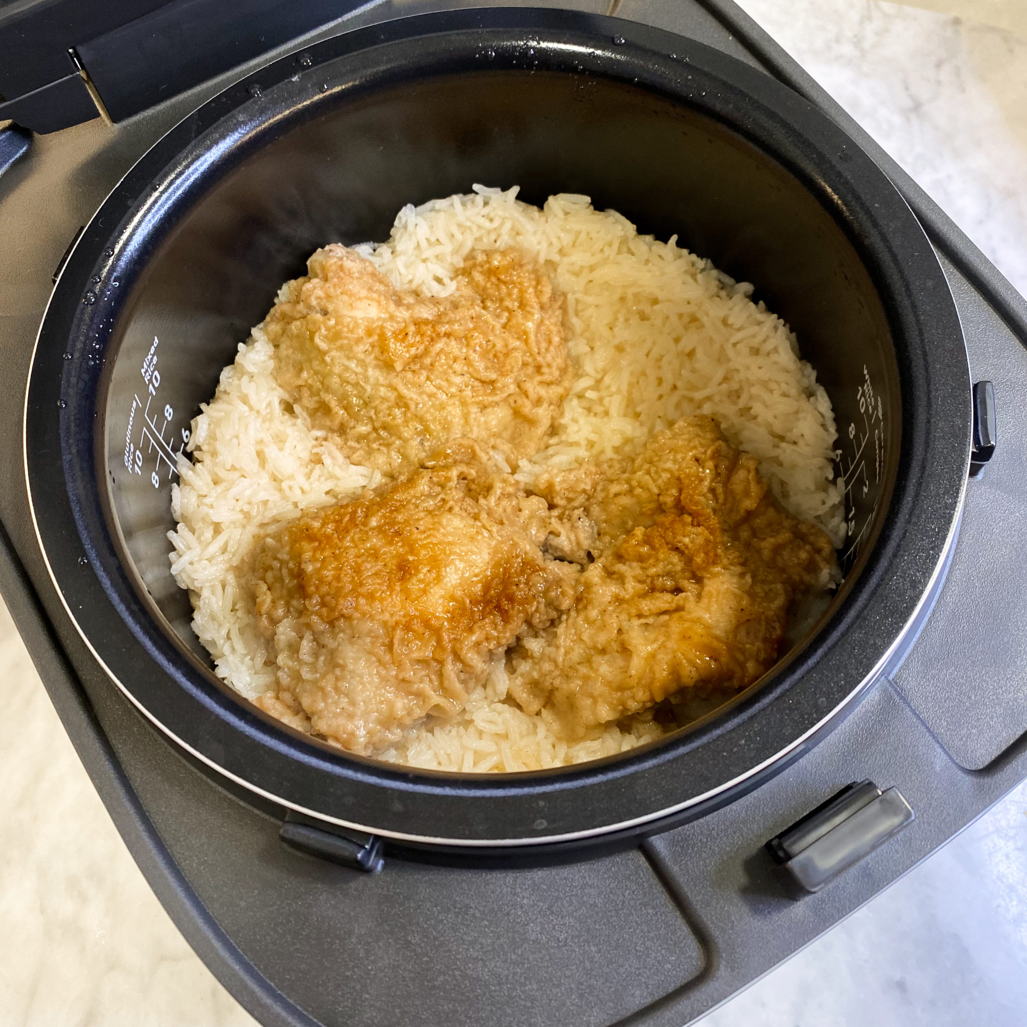 Here’s How You Can Make Famous KFC Chicken Rice With A Rice Cooker