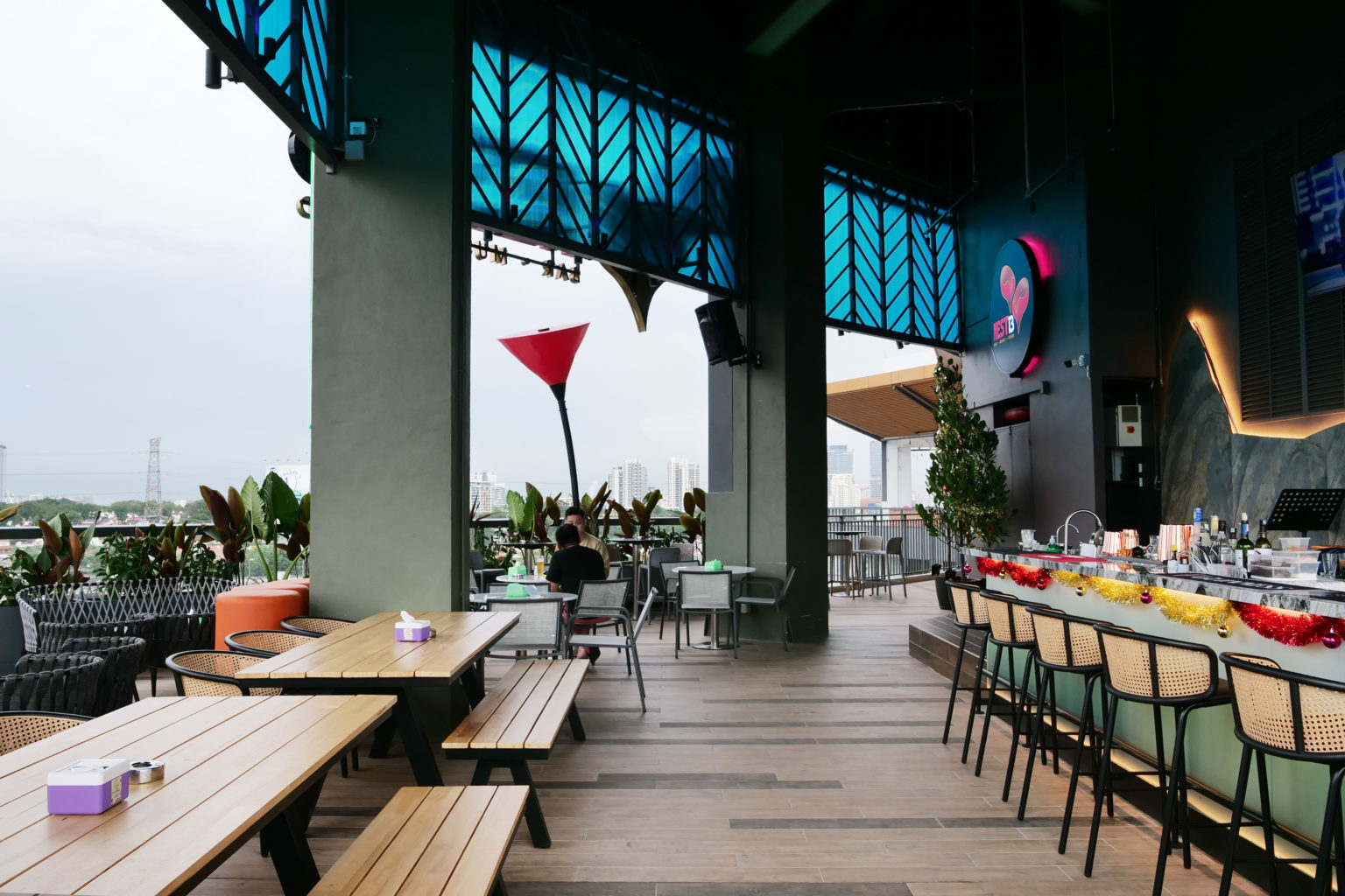 Top 7 MustTry Restaurants At NEW Megah Rise Mall Including A Pet Café