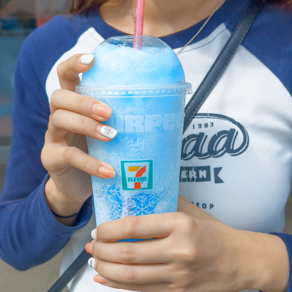 Spotted! NEW Blue Slurpee Mystery Flavour At 7Eleven & We Have No Idea